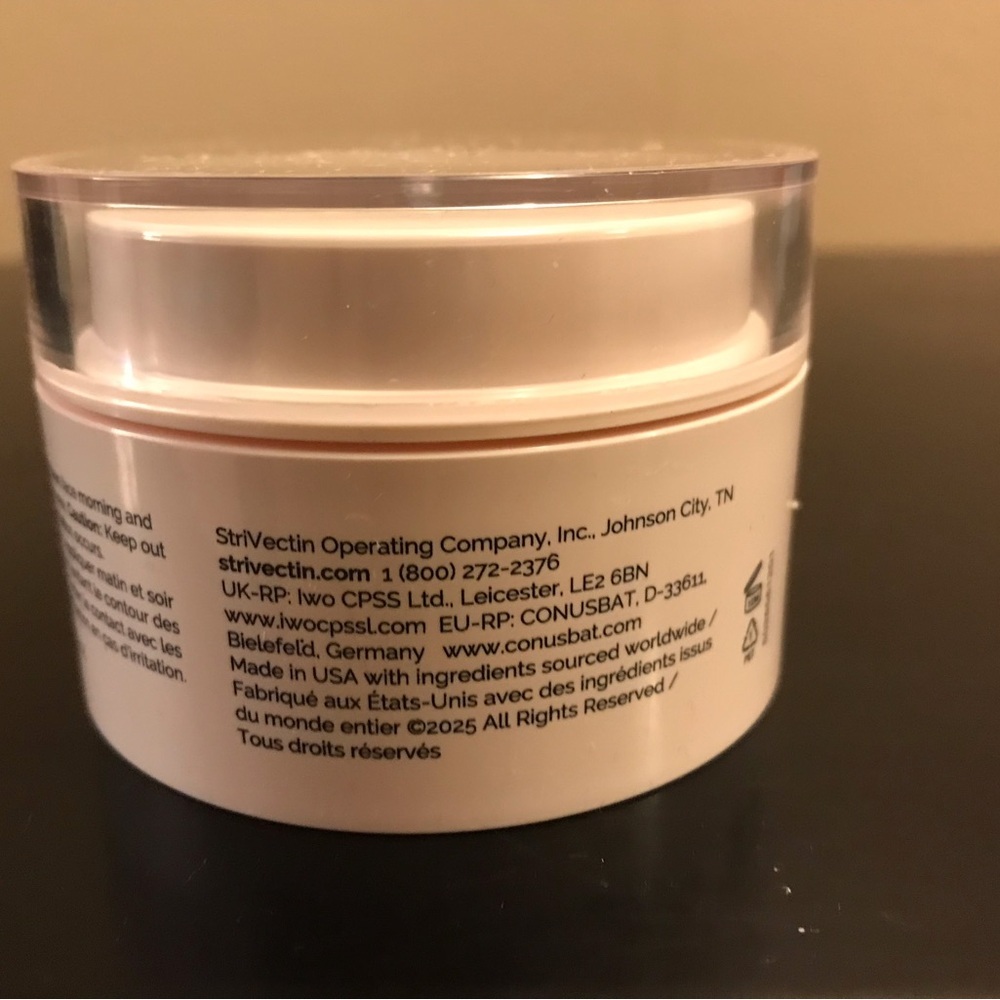 StriVectin Moisture Magnet Gel Cream - Purple and White - Picture 5 of 6